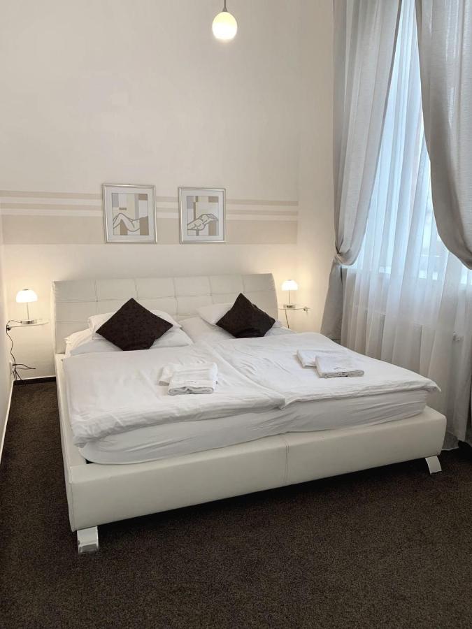 Hotel Richtr Frydek-Mistek Bagian luar foto
